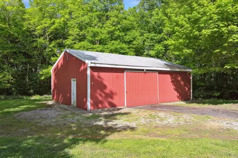 Exterior - 3797 Morgan Rd, Blanchester, OH 45107 photo 6 of 9