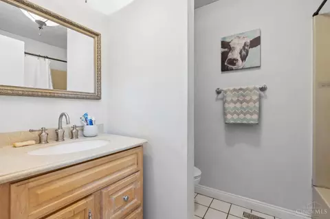 Bath - 3797 Morgan Rd, Blanchester, OH 45107 photo 1 of 3
