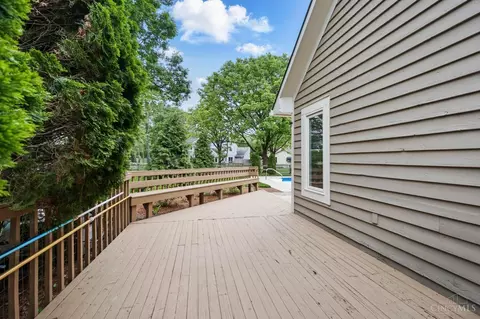 Exterior - 8269 Windsail Ct, Maineville, OH 45039 photo 11 of 13