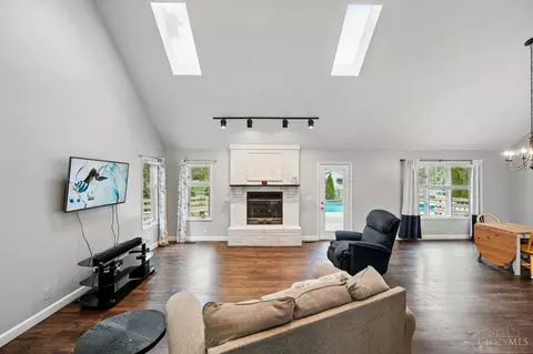 Living - 8269 Windsail Ct, Maineville, OH 45039 photo 1 of 2