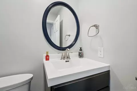 Bath - 8269 Windsail Ct, Maineville, OH 45039 photo 1 of 8