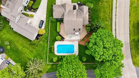 View/Area - 8269 Windsail Ct, Maineville, OH 45039 photo 2 of 2