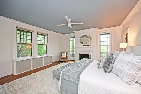 Bedroom - 1 Beech Crest Ln, Cincinnati, OH 45206 photo 2 of 14