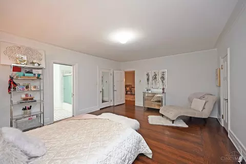 Bedroom - 1 Beech Crest Ln, Cincinnati, OH 45206 photo 7 of 14