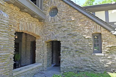 Exterior - 1 Beech Crest Ln, Cincinnati, OH 45206 photo 3 of 25