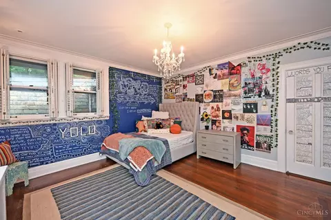 Bedroom - 1 Beech Crest Ln, Cincinnati, OH 45206 photo 9 of 14