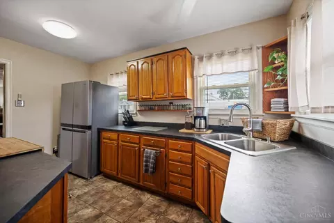 Kitchen - 249 Ohio Ave, Reading, OH 45215 photo 2 of 3
