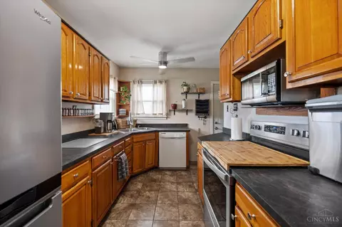 Kitchen - 249 Ohio Ave, Reading, OH 45215 photo 1 of 3