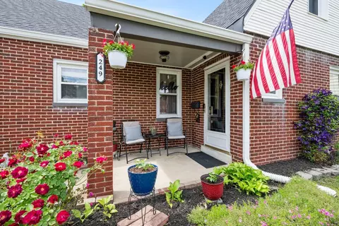 Exterior - 249 Ohio Ave, Reading, OH 45215 photo 2 of 9