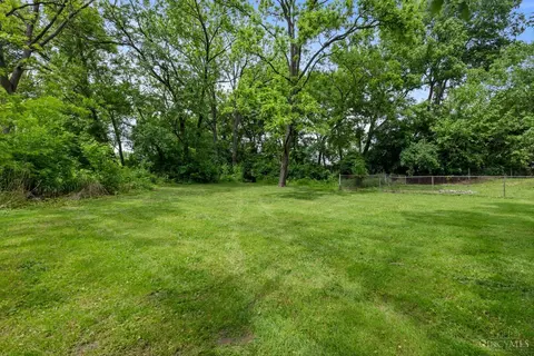Exterior - 249 Ohio Ave, Reading, OH 45215 photo 8 of 9