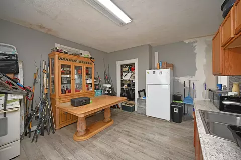 Kitchen - 4321 Eastern Ave, Cincinnati, OH 45226 photo 2 of 2