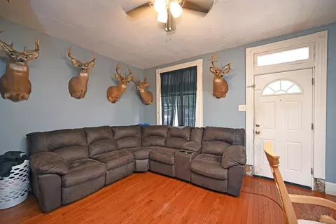 Living - 4321 Eastern Ave, Cincinnati, OH 45226 photo 2 of 2