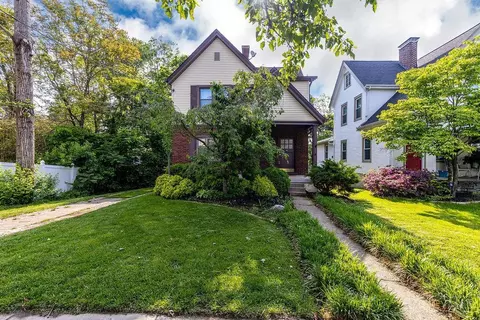 5940 Pandora Ave, Cincinnati, OH 45213
