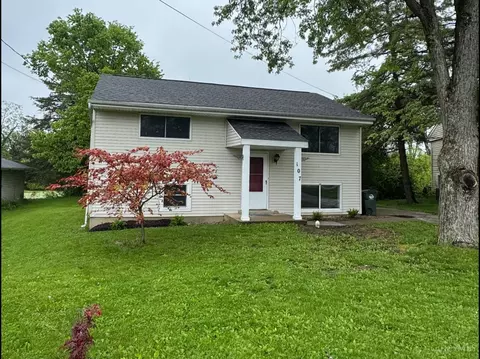 107 Melanee Dr, Oxford, OH 45056