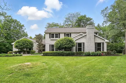 32 Carpenters Run Ct, Blue Ash, OH 45241