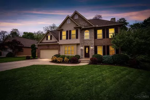 235 Hunter Woods Dr, Oxford, OH 45056