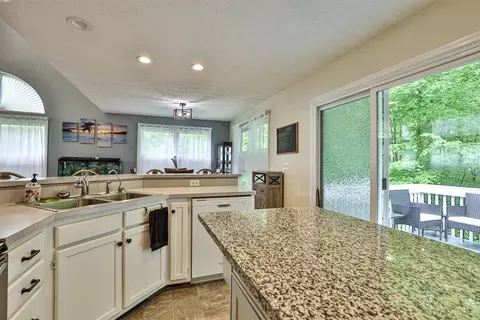 7168 Wethersfield Dr, Hamilton Township, OH 45039 photo 17