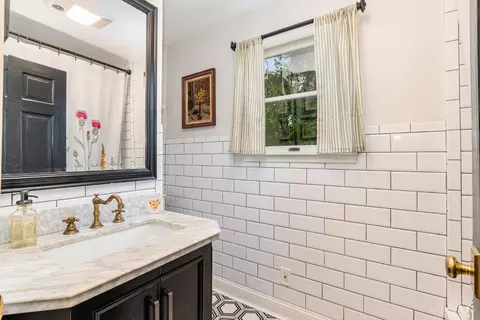 Bath - 7469 Gracely Dr, Cincinnati, OH 45233 photo 1 of 3