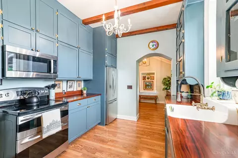 Kitchen - 7469 Gracely Dr, Cincinnati, OH 45233 photo 2 of 3