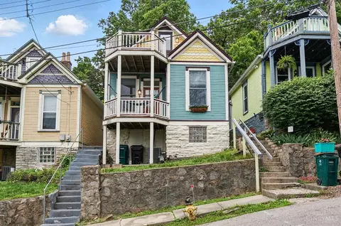 3720 Stevens Pl, Cincinnati, OH 45226