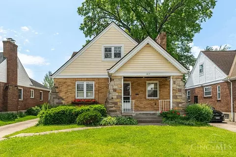 1817 Blackstone Pl, Cincinnati, OH 45237