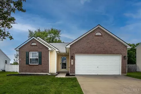 621 Townsen Pl, Trenton, OH 45067
