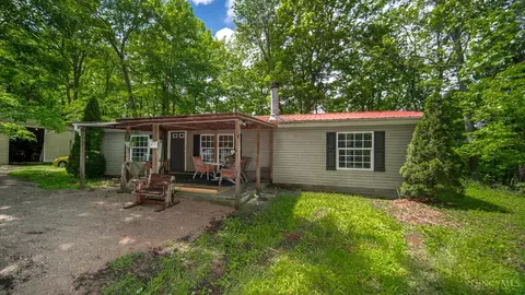 385 Paulette Ln, Manchester, OH 45144