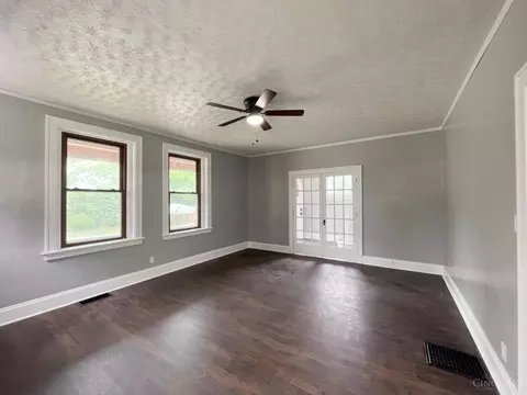 Living - 1246 Sunset Ave, Cincinnati, OH 45205 photo 1 of 1