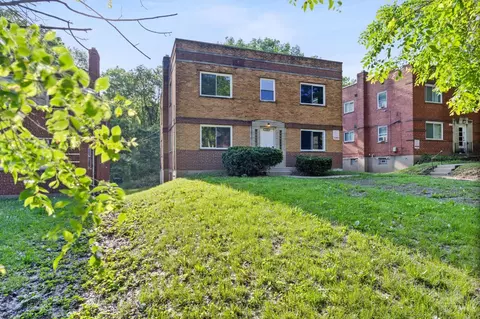 7100 Eastlawn Dr, Cincinnati, OH 45237