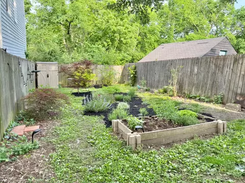 Exterior - 2241 Flora St, Cincinnati, OH 45219 photo 5 of 5