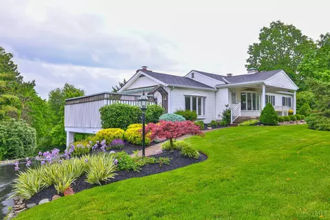 6152 Springdale Rd, Colerain Twp, OH 45247