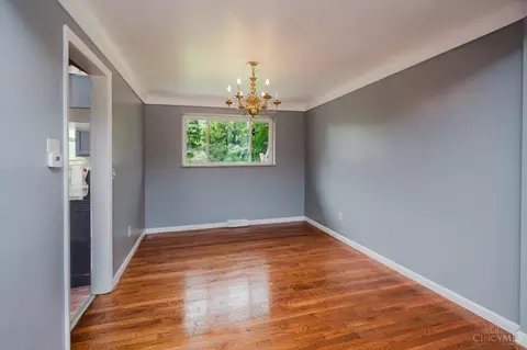 1045 Pelican Dr, Cincinnati, OH 45231 photo 10