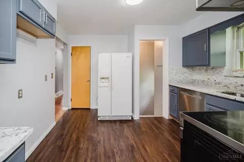 1045 Pelican Dr, Cincinnati, OH 45231 photo 15