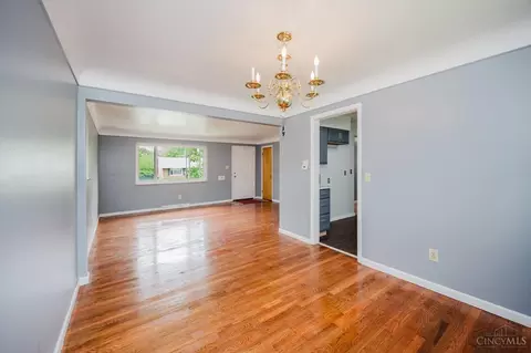 1045 Pelican Dr, Cincinnati, OH 45231 photo 12