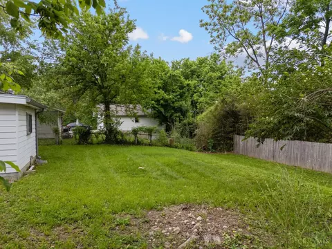 Exterior - 2409 Schon Dr, Cincinnati, OH 45231 photo 3 of 5