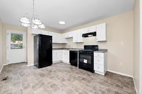 Kitchen - 2409 Schon Dr, Cincinnati, OH 45231 photo 1 of 2