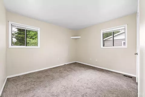 Bedroom - 2409 Schon Dr, Cincinnati, OH 45231 photo 1 of 6
