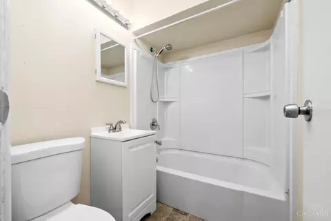 Bath - 2409 Schon Dr, Cincinnati, OH 45231 photo 1 of 1