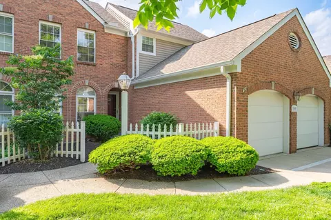 5580 Windridge Vw, Columbia Twp, OH 45243