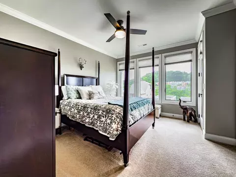 Bedroom - 463 Strafer St, Cincinnati, OH 45226 photo 3 of 3