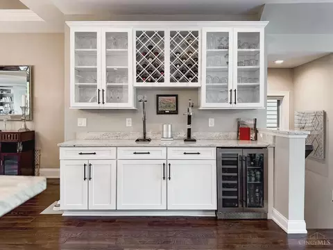 Kitchen - 463 Strafer St, Cincinnati, OH 45226 photo 3 of 3