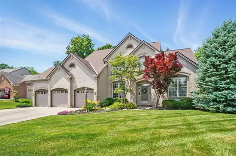 428 Creekborough Ct, South Lebanon, OH 45065