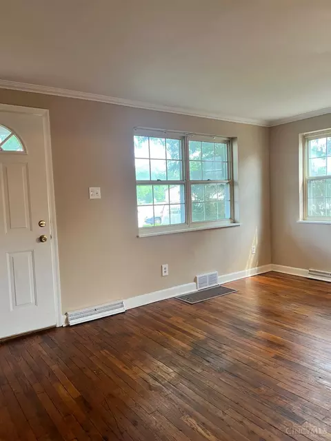 8468 Plainfield Rd, Cincinnati, OH 45236 photo 7