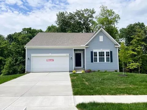 8621 Noelle Dr, Colerain Twp, OH 45251