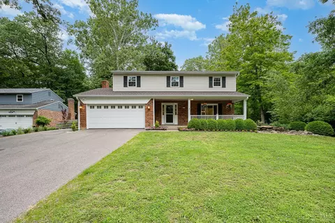 1812 Pheasant Hills Dr, Loveland, OH 45140