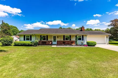 1696 Weaver Rd, Okeana, OH 45053
