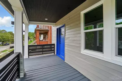Exterior - 4524 Clearview Ave, Cincinnati, OH 45205 photo 5 of 15