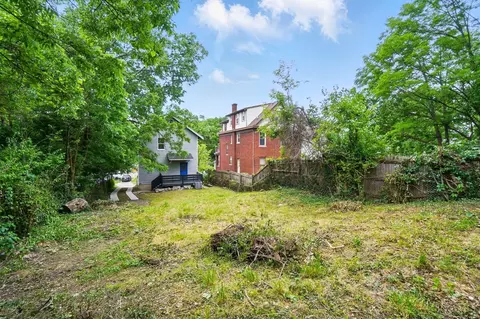 Exterior - 4524 Clearview Ave, Cincinnati, OH 45205 photo 14 of 15