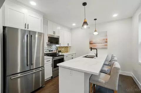 Kitchen - 4524 Clearview Ave, Cincinnati, OH 45205 photo 1 of 5