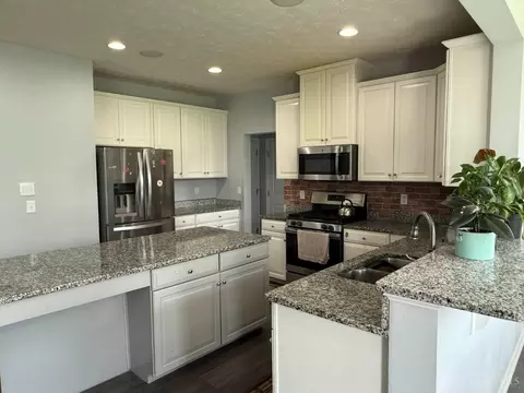 2843 Alysheba Ct, Morrow, OH 45152 photo 7